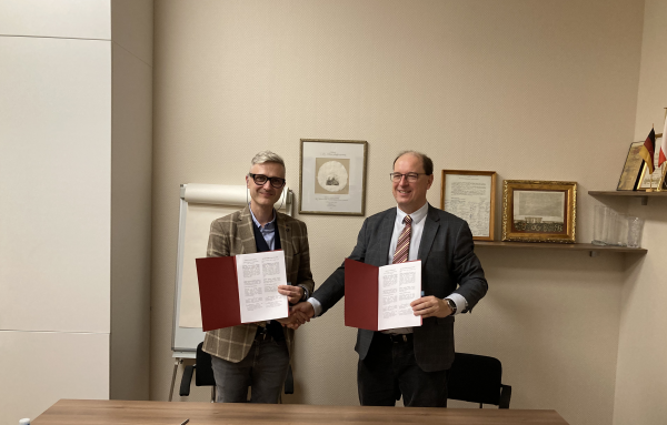 Cooperation agreement with the Centre for Medieval Studies